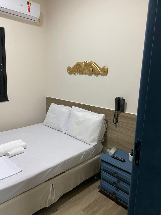 Capsule hotel Avenida De *
